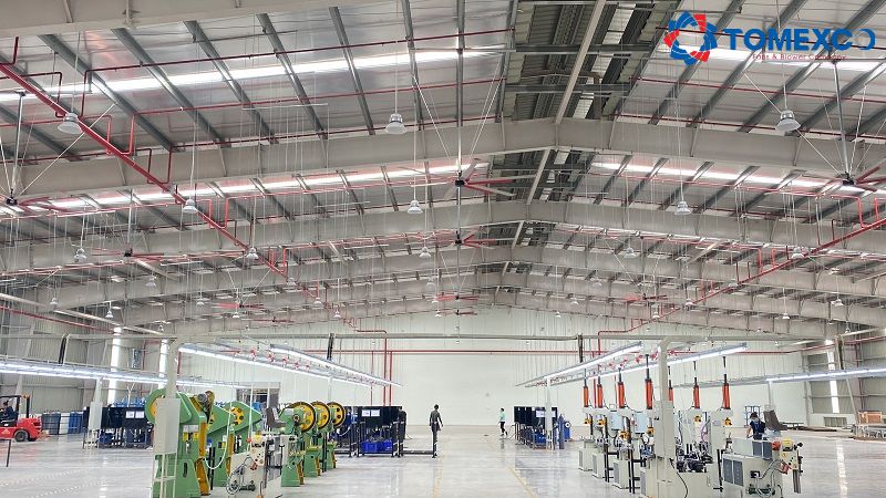 Hoàn thiện lắp đặt quạt trần công nghiệp HVLS Tomexco