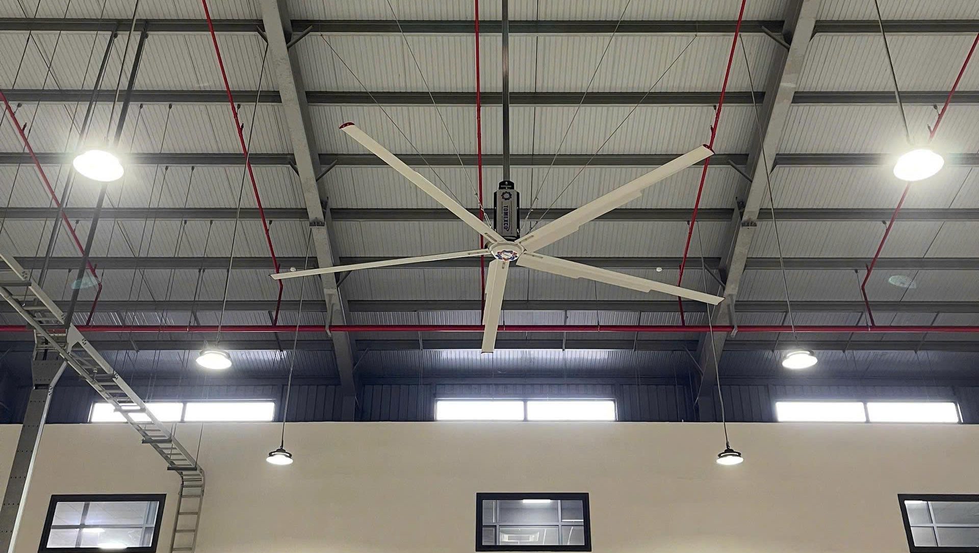 ảnh hvls nhà xưởng1